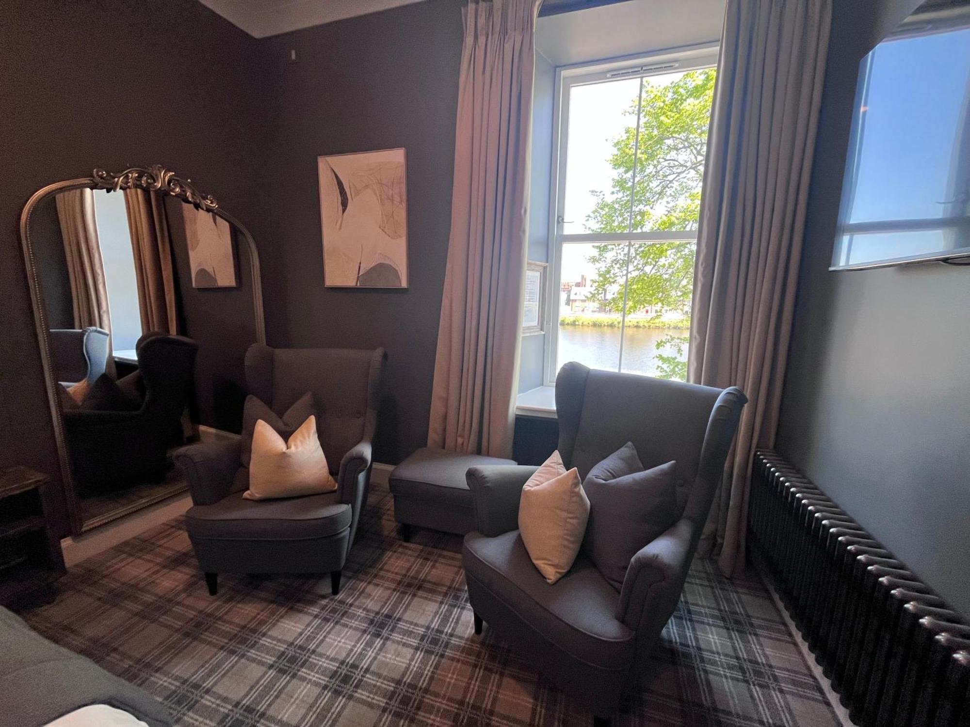 King Room Lake View