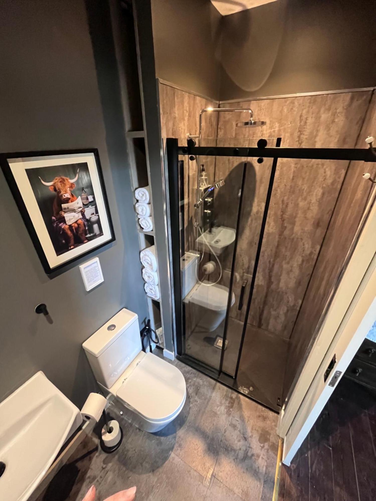 Family Room Private Bathroom